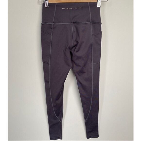 Victoria’s Secret Incredible Essential Leggings - Picture 5 of 9